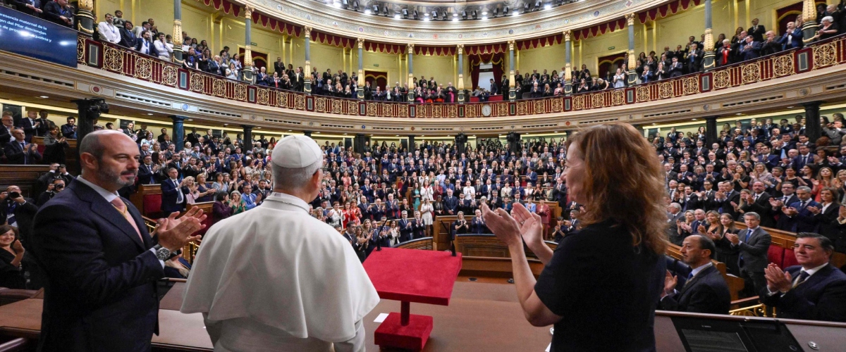 pace diritto a non emigrare sacralit224 della vita 10 minuti di applausi per papa leone xiv da Secoloditalia.it pace diritto a non emigrare sacralit224 della vita 10 minuti di applausi per papa leone xiv