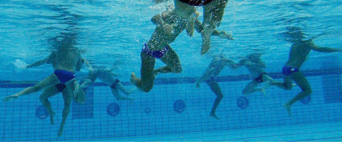 Salva la bambina intrappolata nel bocchettone della piscina nel trevigiano. La famiglia presenta un esposto