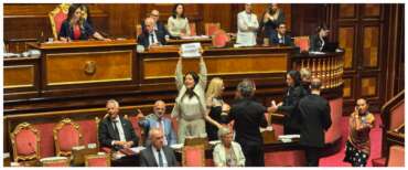 Al Senato la sinistra forcaiola e i professionisti dell’antimafia all’attacco di Delmastro. FdI: “Solito cabaret a 5Stelle”