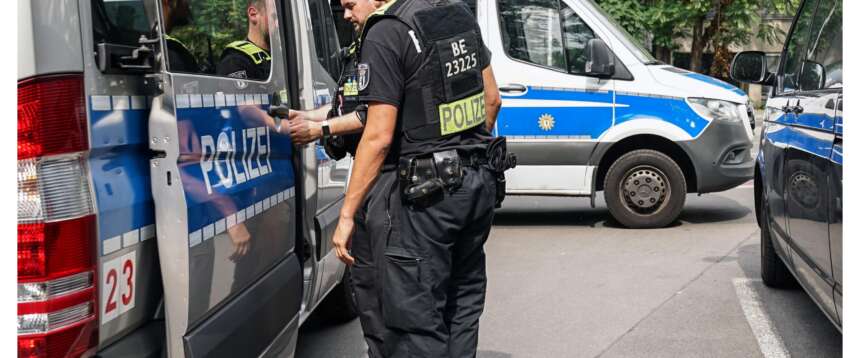Orrore in Francia: trovati nelle scatole i resti di cinque neonati, la mamma aveva appena partorito. La scoperta fatta dal marito