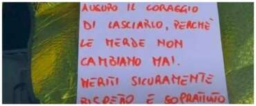 “Tuo marito urla, lascialo”: il biglietto lasciato sul tergicristallo di una donna diventa virale sul web