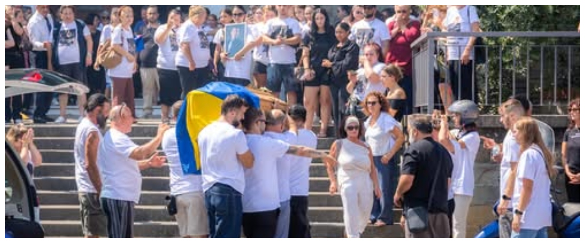 Italiano muore a Barcellona durante un fermo di polizia, la famiglia chiede la verità: aperta un’indagine Italiano muore a Barcellona durante un fermo di polizia, la famiglia chiede la verità: aperta un’indagine