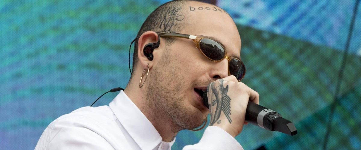 Il rapper Gemitaiz indagato per le offese dal palco agli agenti antidroga: la procura di Chieti apre un fascicolo Il rapper Gemitaiz indagato per le offese dal palco agli agenti antidroga: la procura di Chieti apre un fascicolo