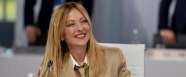 Meloni rilancia la sfida del mare: “È motore di crescita, il governo ha rimesso al centro l’asset  della blue economy”