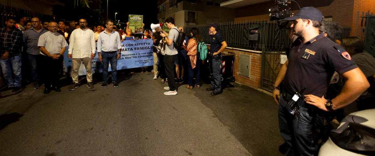 strage di casalotti adinolfi insiste sulle coperture bengalesi e lancia la caccia all8217uomo porta a porta forse 232 fuggito vestito da donna da Secoloditalia.it strage di casalotti adinolfi insiste sulle coperture bengalesi e lancia la caccia all8217uomo porta a porta forse 232 fuggito vestito da donna