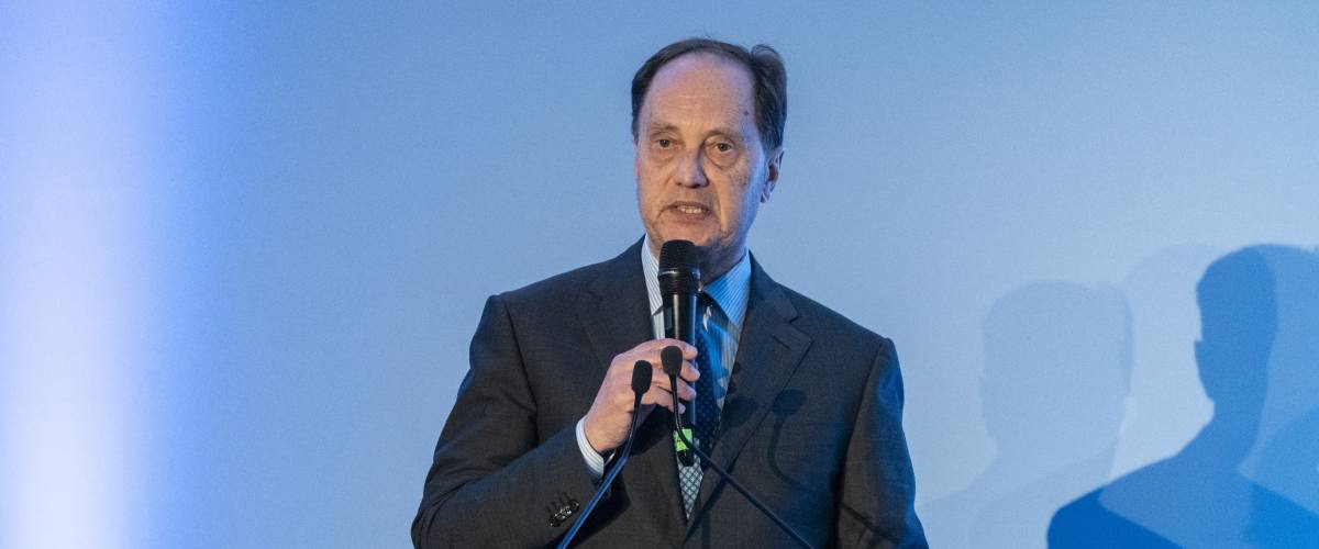 legge elettorale ciriani la stagione dei governicchi che durano 12 mesi deve essere lasciata alle nostre spalle da Secoloditalia.it legge elettorale ciriani la stagione dei governicchi che durano 12 mesi deve essere lasciata alle nostre spalle