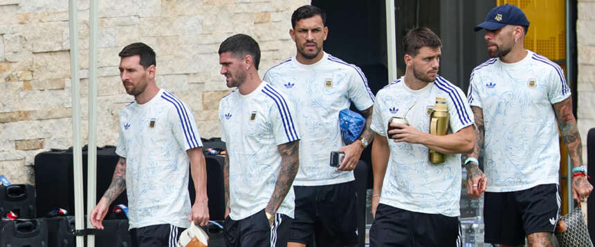 Finale Mondiali, per chi tifano i politici italiani: destra con l’Argentina di Milei, sinistra per la Spagna di Sanchez
