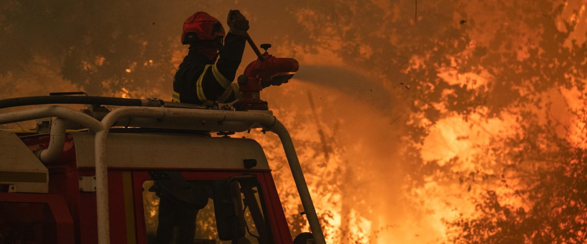 incendi in francia e spagna in girona 140mila evacuati parigi schiera l8217esercito sanchez la priorit224 232 salvare vite da Secoloditalia.it incendi in francia e spagna in girona 140mila evacuati parigi schiera l8217esercito sanchez la priorit224 232 salvare vite