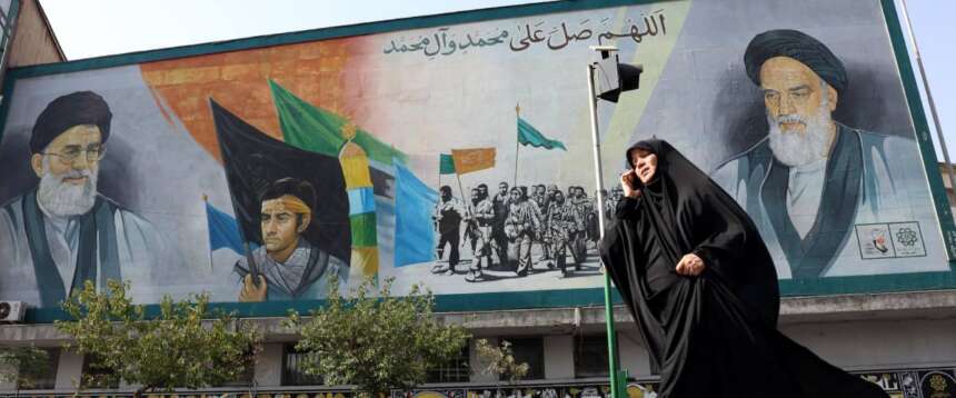Iran, 13esima nuova notte di attacchi. Trump: «Pagheremo con i fondi iraniani i danni alle navi»