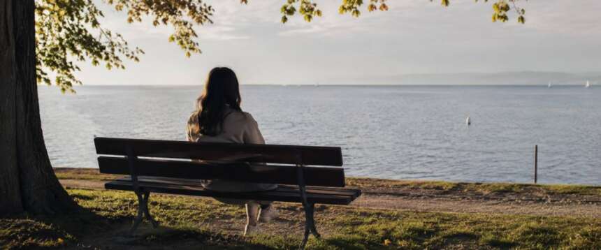 La noia: da emozione necessaria a rischio psicologico. Quando il vuoto interiore può trasformarsi in apatia e depressione
