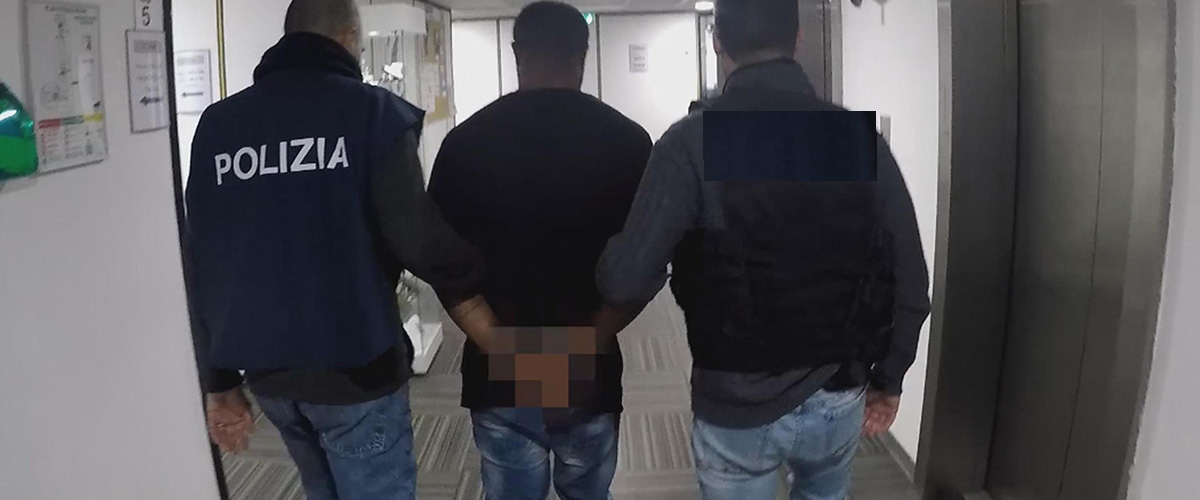 padova nigeriano sferra pugni a persone scelte a caso clamorosa scoperta 232 un rifugiato politico da Secoloditalia.it padova nigeriano sferra pugni a persone scelte a caso clamorosa scoperta 232 un rifugiato politico