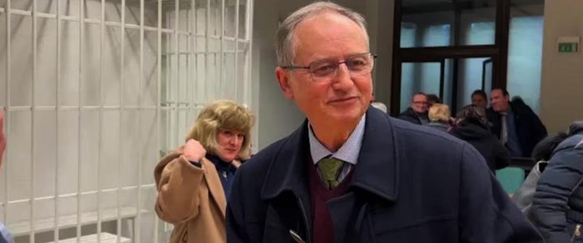 roggero resta in carcere i familiari dei rapinatori chiedono 23 milioni di risarcimento da Secoloditalia.it roggero resta in carcere i familiari dei rapinatori chiedono 23 milioni di risarcimento