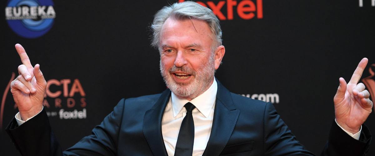 addio a sam neill star di jurassic park i 50 anni di carriera la malattia e l8217amore per la letteratura e il vino da Secoloditalia.it addio a sam neill star di jurassic park i 50 anni di carriera la malattia e l8217amore per la letteratura e il vino