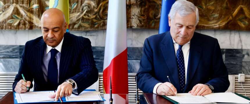 La firma del Memorandum d’intesa tra il ministro degli Esteri Antonio Tajani e il segretario generale del Consiglio di Cooperazione del Golfo, Jasim AlBudaiwi
