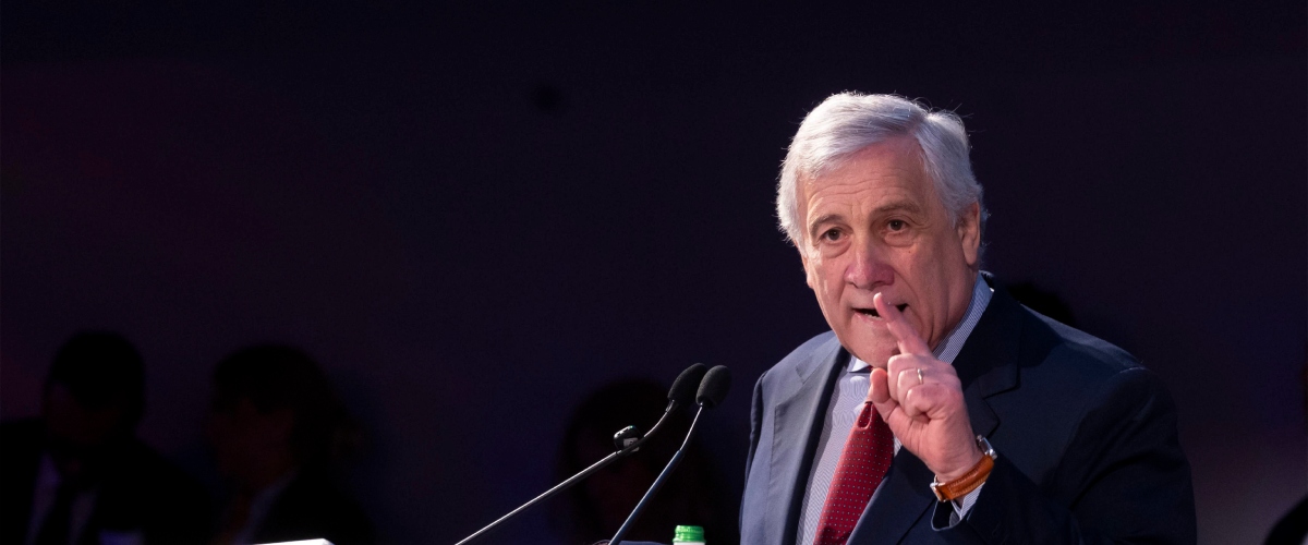 tajani ma quale partito del pareggio siamo gli eredi di berlusconi la sinistra si rassegni la crisi di governo non ci sar224 da Secoloditalia.it tajani ma quale partito del pareggio siamo gli eredi di berlusconi la sinistra si rassegni la crisi di governo non ci sar224
