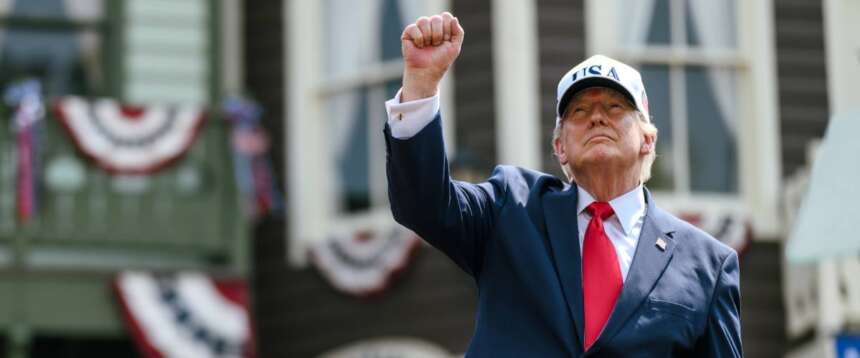 4 luglio, Trump: «La nostra identità sotto attacco, la minaccia comunista è tornata». Il caldo fa saltare la parata di Washington