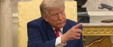 Nuova ondata di raid contro l’Iran, Trump approva l’accordo con l’Arabia Saudita sul programma nucleare civile