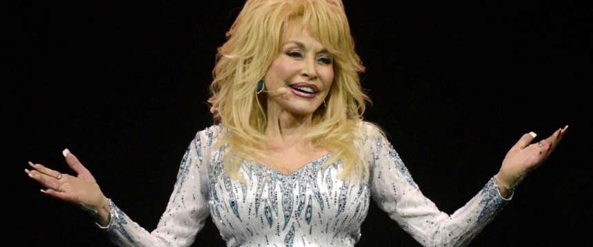 Addio a Dolly Parton, la regina della musica country si è spenta oggi a 80 anni
