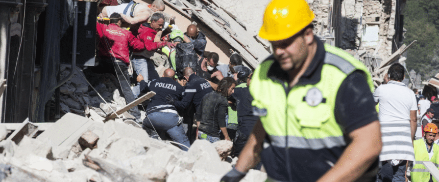 “Chiedevano aiuto da sotto le macerie”: Amatrice non dimentica il terremoto che sconvolse l’Italia