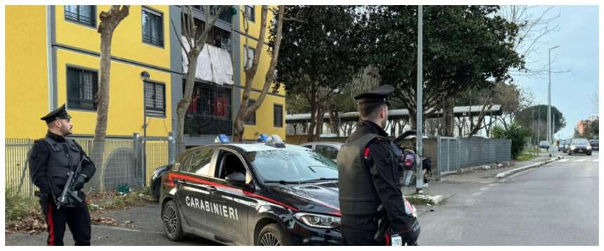 Femminicidio a Roma, donna precipita dal terrazzo a Tor Bella Monaca, fermato il compagno tunisino: è uno spacciatore