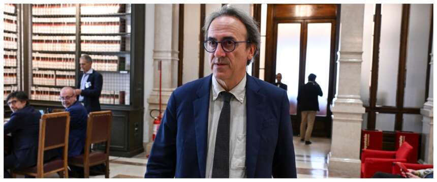 Meno male che Bonelli c’è: l’ultima accusa a Meloni è di “climafreghismo” perché nell’Ue si parla di Ceuta invece che del caldo