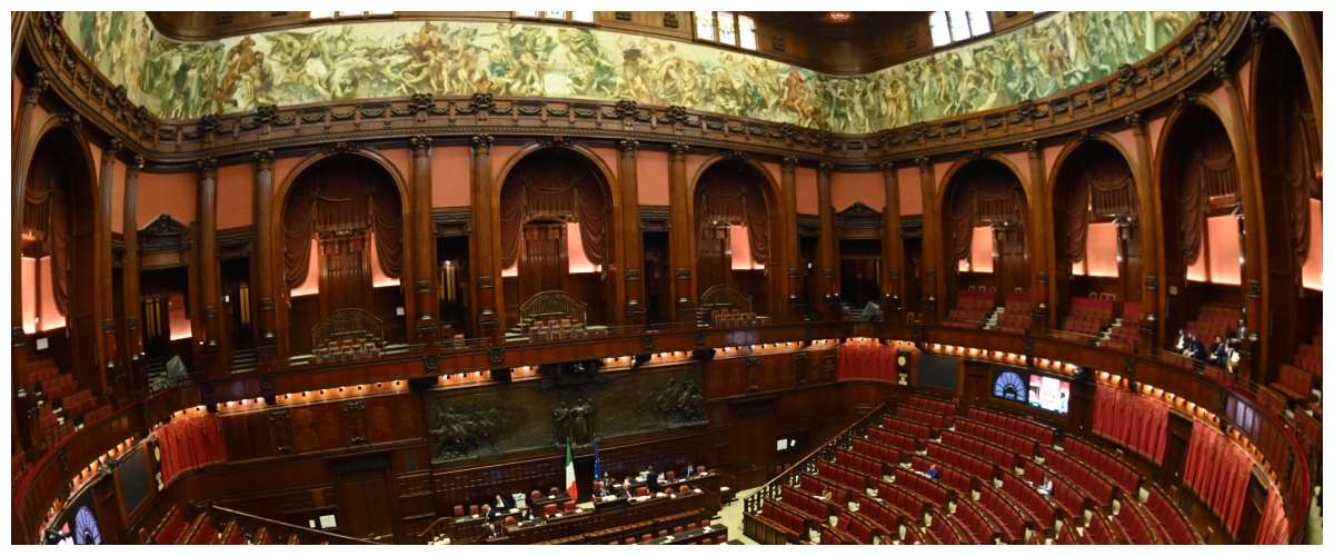 La sinistra ci ricasca e chiede il “patentino antifascista”, la Camera boccia la boutade estiva dei compagni