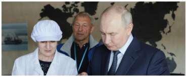 Mosca in ginocchio dopo 4 anni e mezzo di guerra. Putin dopo gli ucraini infierisce sui russi: aumenta le tasse e importa energia dall’India