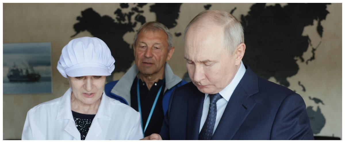 mosca in ginocchio dopo 4 anni e mezzo di guerra putin dopo gli ucraini infierisce sui russi aumenta le tasse e importa energia dall8217india da Secoloditalia.it mosca in ginocchio dopo 4 anni e mezzo di guerra putin dopo gli ucraini infierisce sui russi aumenta le tasse e importa energia dall8217india