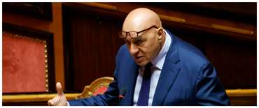 Esplosione della fabbrica di armi a Colleferro, la smentita di Guido Crosetto: “Nessuna pista russa, incidente dovuto a un problema interno”
