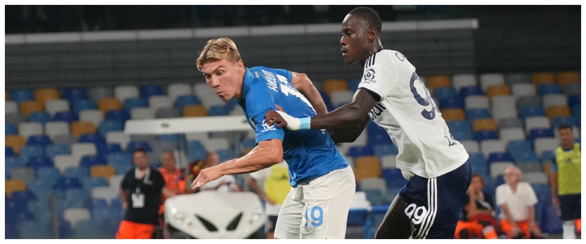 napoli como con soli tre italiani in campo la serie a parla ancora straniero e trascura i vivai nazionali da Secoloditalia.it napoli como con soli tre italiani in campo la serie a parla ancora straniero e trascura i vivai nazionali