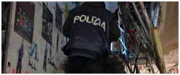 Minacce di morte a Meloni sui muri di Bologna: identificato un 23enne francese