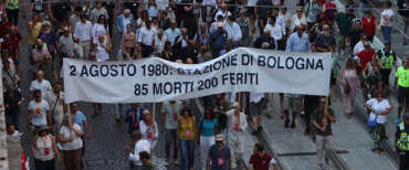 Bologna, 46 anni fa: la strage degli innocenti. Mattarella: “Gesto contro la libertà”. Crosetto: “L’Italia rispose”