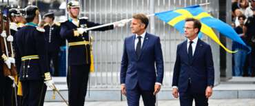 Gli affari miliardari di Macron: la Francia vende 4 navi da guerra alla Svezia per “rafforzare” la difesa europea