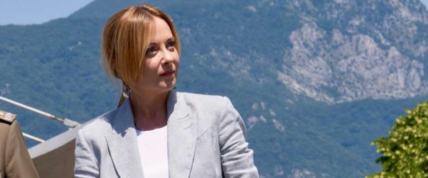 Meloni ad Amatrice 10 anni dopo il sisma: «La ricostruzione ha cambiato passo»