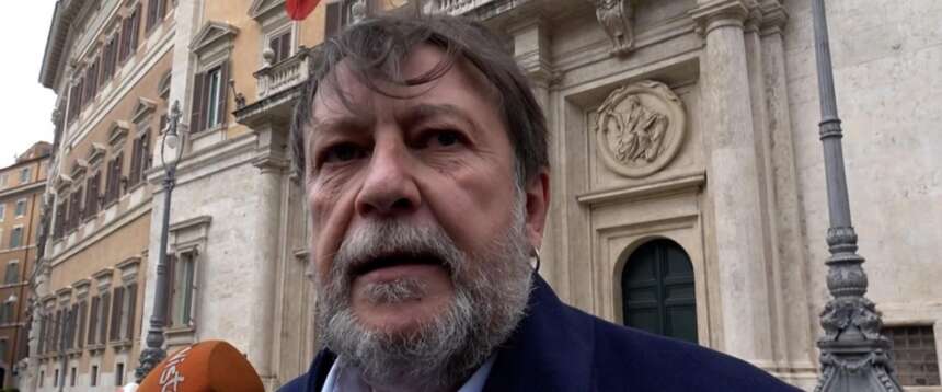 Quando Conte faceva spiare Casarini: la doppia morale del leader M5S emerge anche dalle carte del Copasir