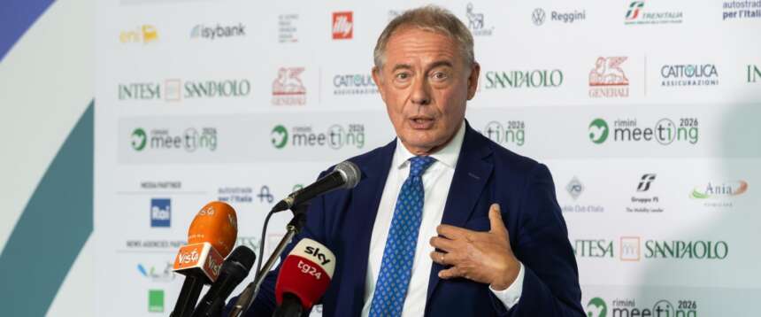 Caro carburanti, Urso: allo studio del governo misure mirate per lavoratori e ceti meno abbienti. Ecco come si procede