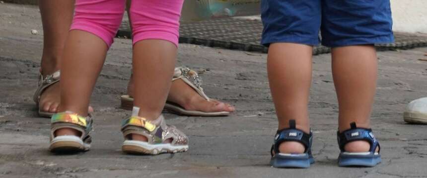 Bimbi trascurati e maltrattati: due maestre d’asilo finiscono ai domiciliari a Monza