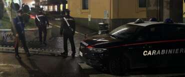 Roma, maxi rissa a Trastevere: bottiglie usate come lame, sanpietrini e spray urticante. Tre tunisini arrestati
