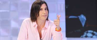 Schlein si sveglia dal sonno e replica a Conte su programma e primarie: «Non funziona così». Ma poi batte subito in ritirata