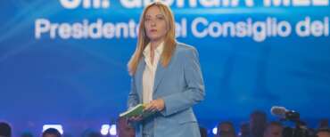 Meloni, il record non è solo la durata: sbarchi, sicurezza e conti. FdI tira le somme