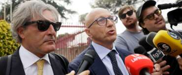 Attentato a Ranucci, oggi gli interrogatori. I legali degli arrestati: “Non c’è l’aggravante mafiosa”. Intanto Zampolli porta il “metodo Report” in Procura