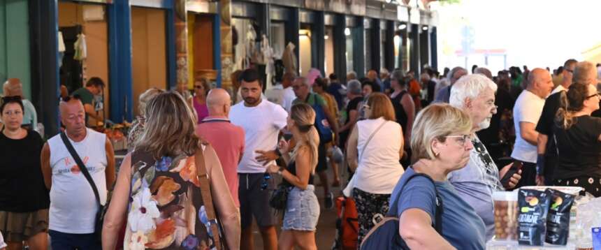 Istat, cresce la fiducia di famiglie e imprese: per i consumatori è il secondo aumento consecutivo
