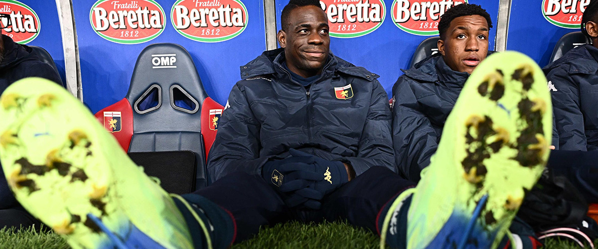 Migranti, Balotelli asfalta la sinistra: “Italia agli italiani, Africa agli africani!”. Quali sono le idee politiche di super Mario