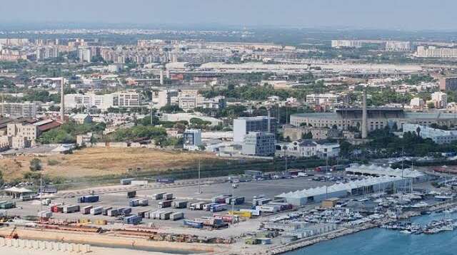 Giallo nel porto di Bari: tre missili anticarro nel furgone francese e l’ombra del traffico internazionale di armi