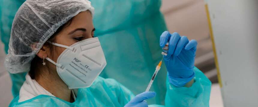 Sanità, vaccino contro il melanoma: l’Istituto tumori di Milano primo centro al mondo