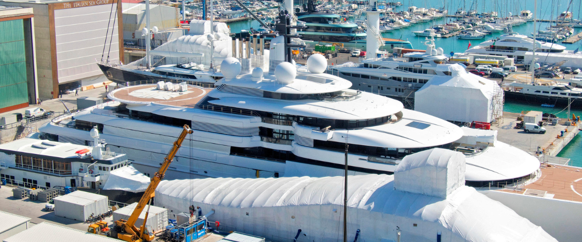 due eliporti una piscina e zero miglia lo yacht di putin 232 fermo in toscana ma costa tanto ecco chi paga da Secoloditalia.it due eliporti una piscina e zero miglia lo yacht di putin 232 fermo in toscana ma costa tanto ecco chi paga