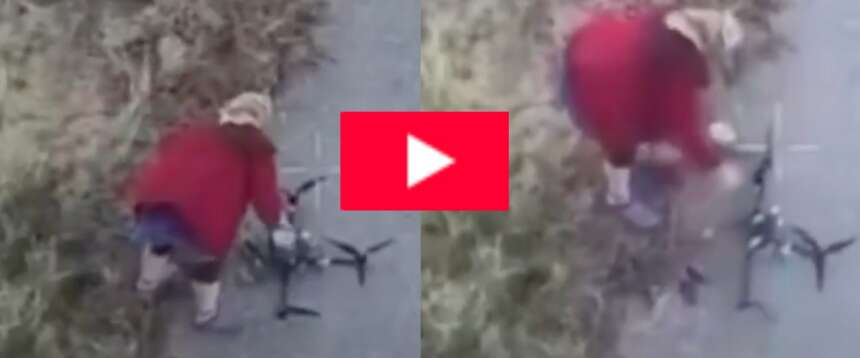 Il drone russo piomba in mezzo a una strada, lo disattiva un’anziana: il video dall’Ucraina diventa virale
