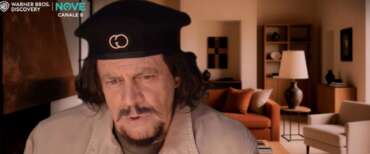 Crozza affonda Jasmine Trinca e l’anticapitalismo radical chic: «Noi di Capalbio Largo lo combattiamo dopo il burraco…» (video)