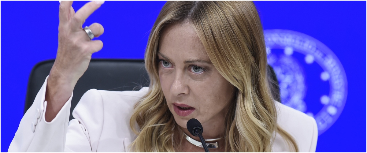 dal bollo al taglio sociale delle tasse meloni riempie le voragini lasciate dalla sinistra da Secoloditalia.it dal bollo al taglio sociale delle tasse meloni riempie le voragini lasciate dalla sinistra