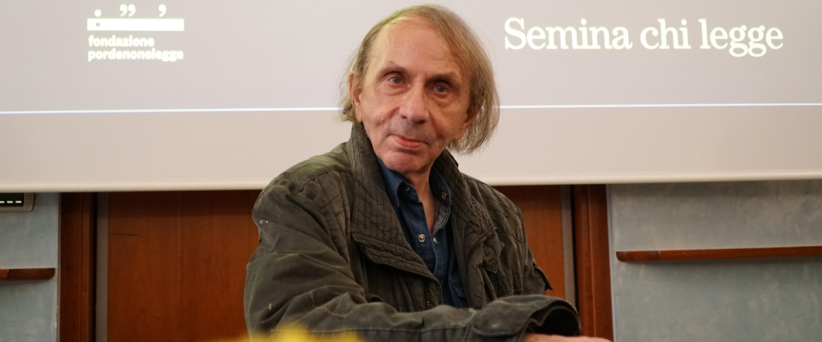 Houellebecq: «La sinistra è diventata super cattiva. L’Italia non sta andando verso il fascismo»